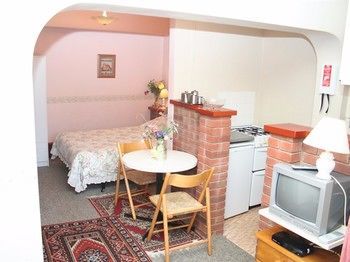 Crossways & Sea View Holiday Apartments Торки Екстериор снимка